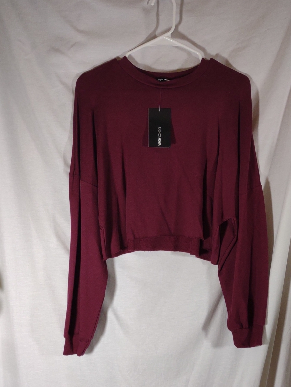 NWT Cropped Long-Sleeve Pullover Sweatshirt in Burgundy Wine W/"Back Off"  Sz. L